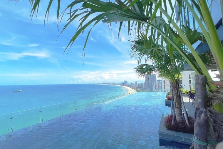 Peninsula Hotel Danang